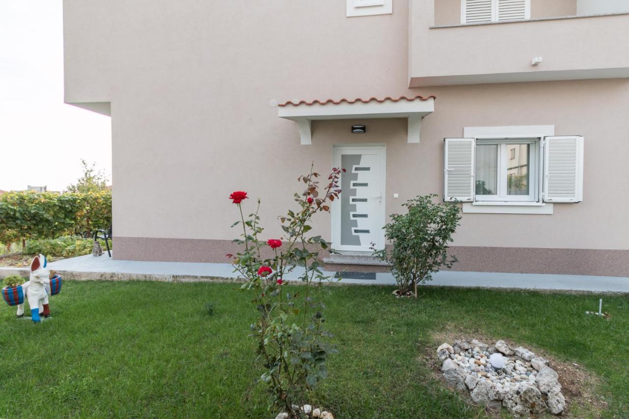 Apartments Lusani Split Exterior foto