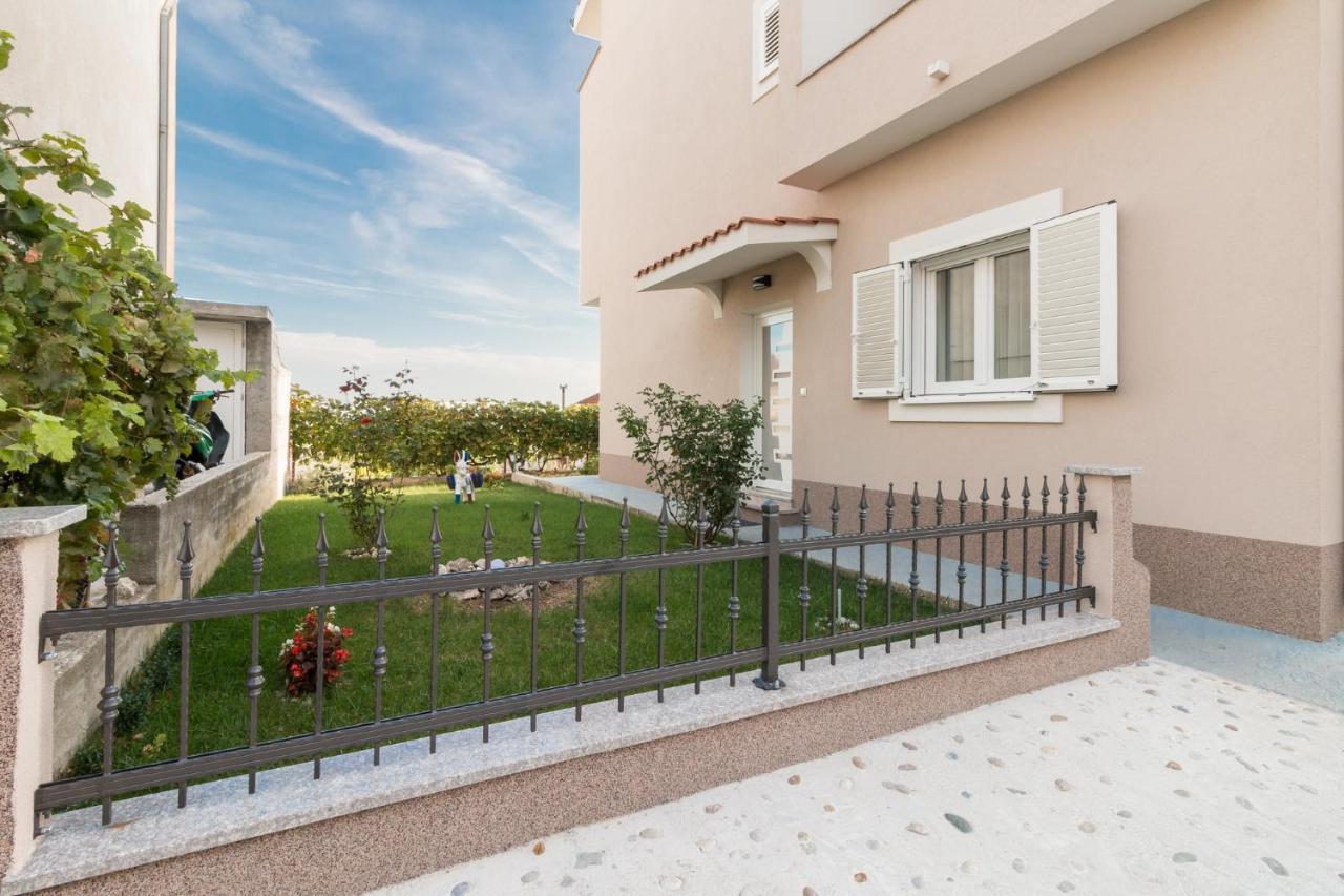 Apartments Lusani Split Exterior foto