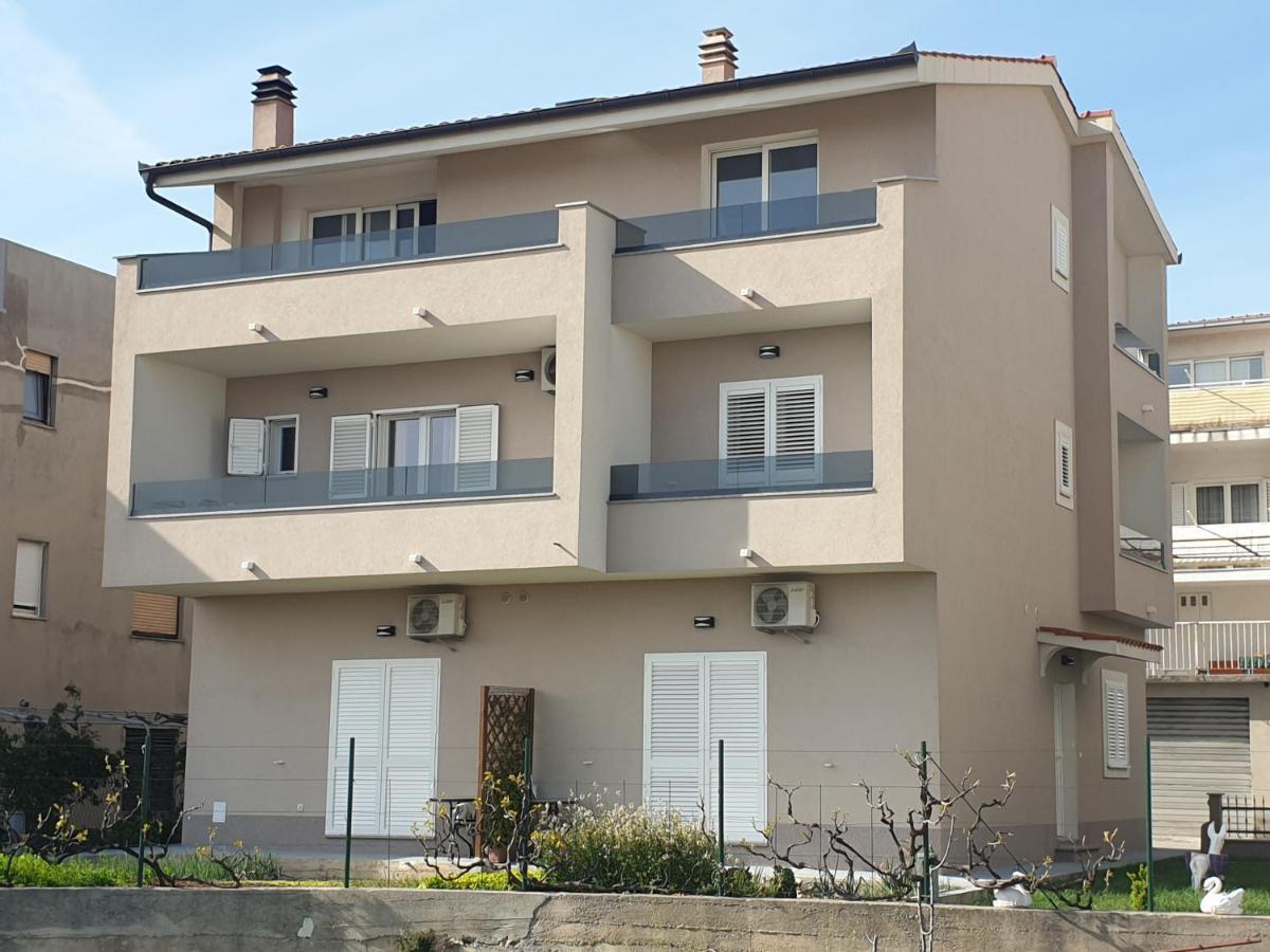 Apartments Lusani Split Exterior foto