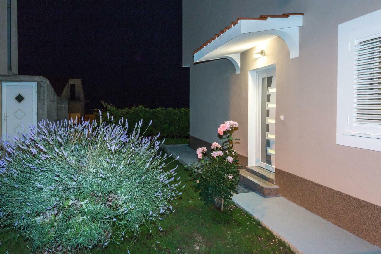 Apartments Lusani Split Exterior foto